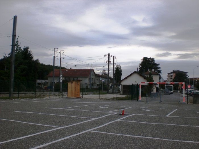 Une toilette Estive sur le Parking