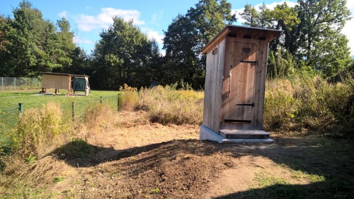 Déménagement d’une Toilette sèche Estive