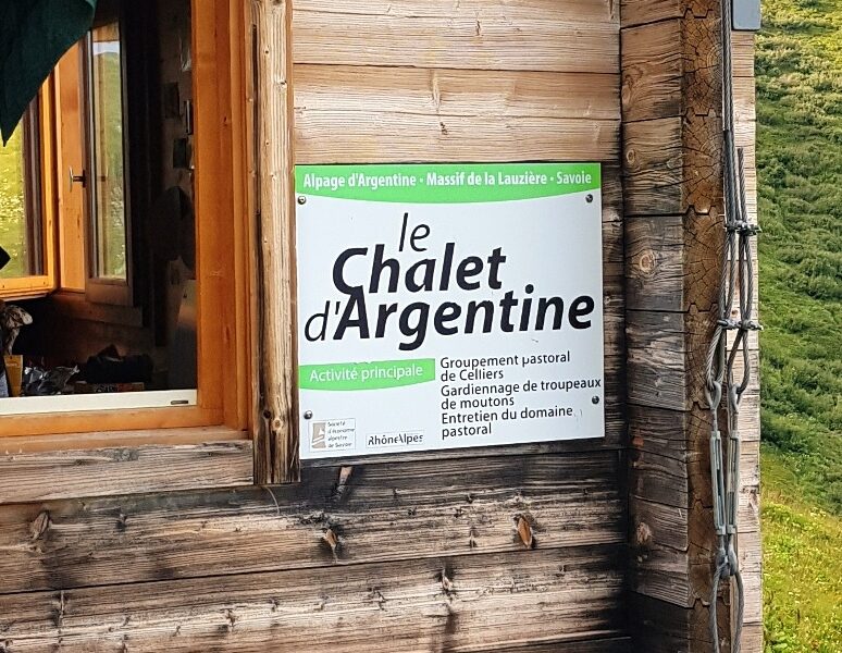 Panneau du chalet d'Argentine